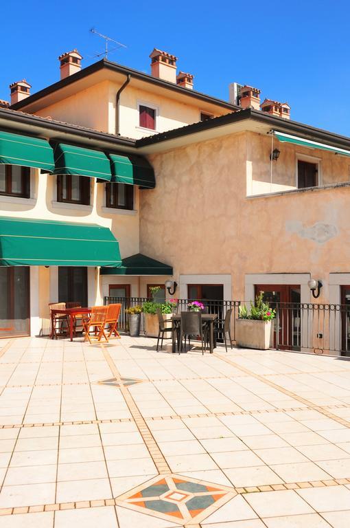 Domus Romanae In Centro Storico Peschiera del Garda Exteriér fotografie